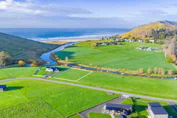 52 Punawaitai Road, Pourerere