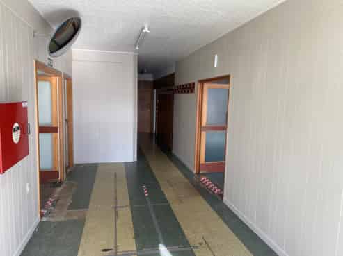 Office/retail space with great parking - Rangiora