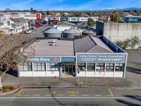 Office/retail space with great parking - Rangiora