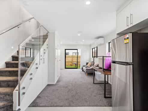 17E Brightwell Street, Papakura