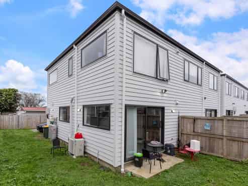 17E Brightwell Street, Papakura