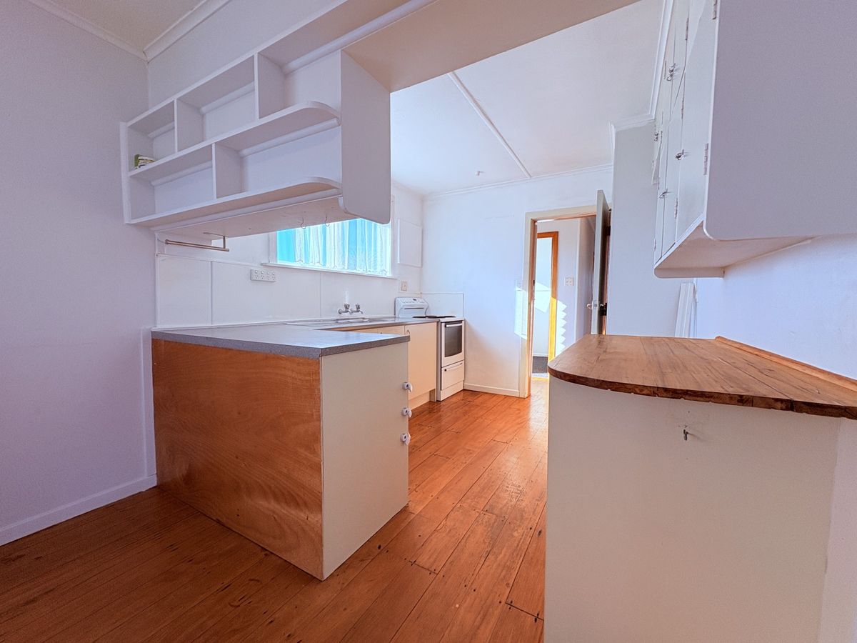 New roof, Fixed Term Tenants - Widok 5
