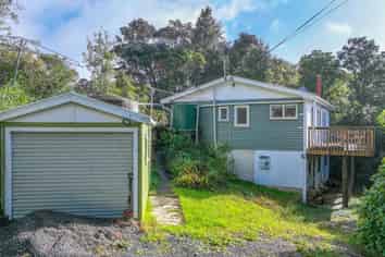 1586 Port Charles Road, Port Charles