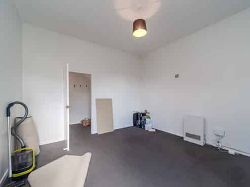 24 Luxford Street, Berhampore