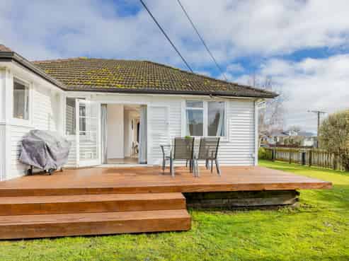 11 Jellicoe Street, Waipukurau
