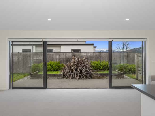 46 Marbleleaf Lane, Albert Town
