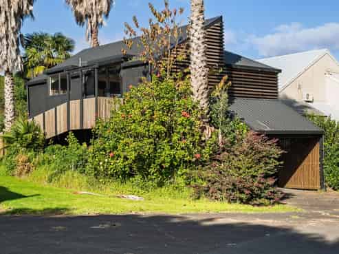 11 Gill Lane, Te Puna