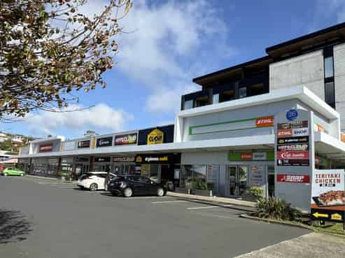 PRIME 90M² RETAIL, HIGH EXPOSURE IN BROWNS BAY
