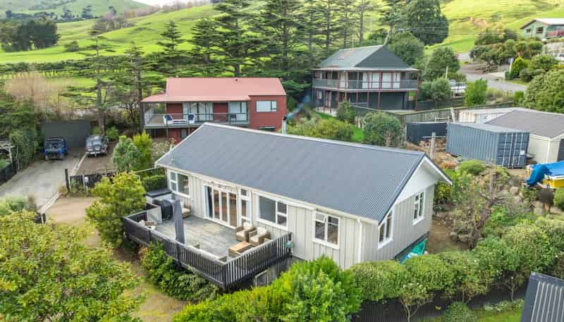 11 Haywards Lane, Duvauchelle