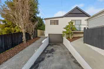 24 Cooper Street, MORNINGTON