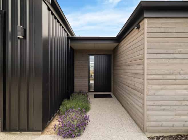 15 Riverslea Road, Wanaka