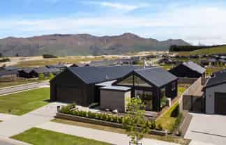 15 Riverslea Road, Wanaka