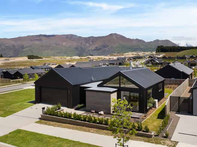 15 Riverslea Road, Wanaka