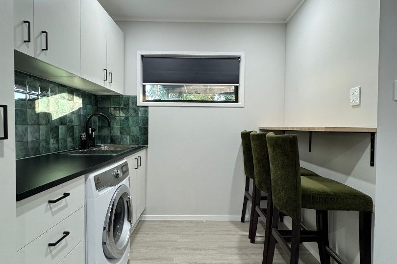 Love it? Live in it! Fully Furnished 2-Bedroom Gem in the Heart of Papakura - Vista 4