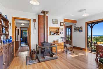8 St Johns Drive, Nelson South