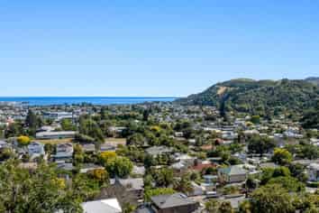 8 St Johns Drive, Nelson South