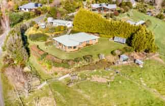 86 Totara View Road, Wakefield