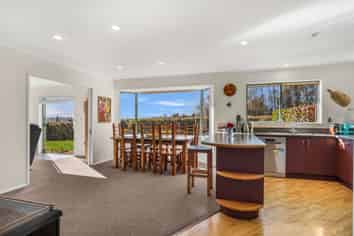 86 Totara View Road, Wakefield