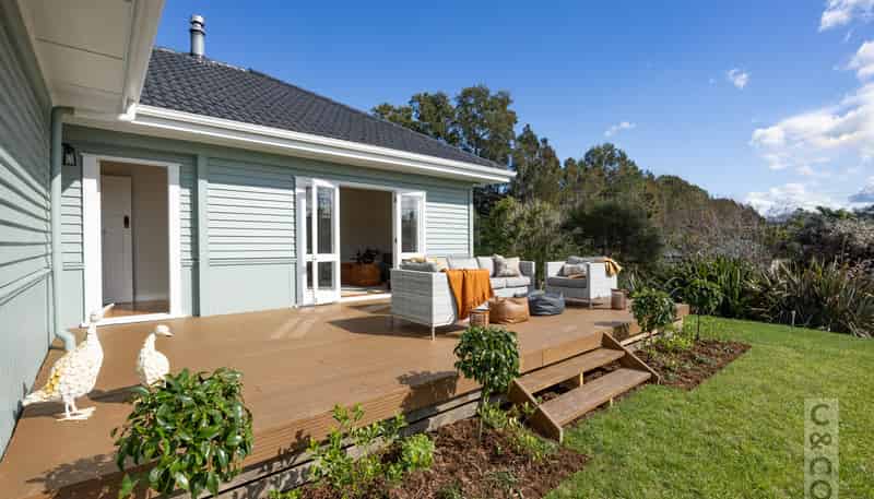 29 Cambridge Road, Riverhead