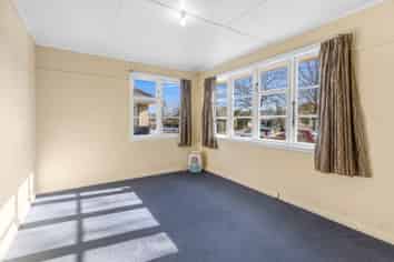 616 Featherston Street, Roslyn