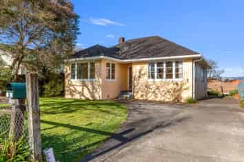 616 Featherston Street, Roslyn