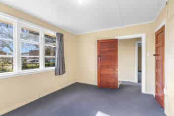 616 Featherston Street, Roslyn