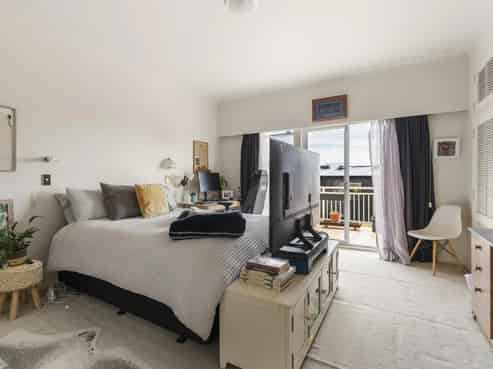 49 Hilltop Road, Flat Bush