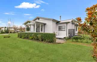 100 Cole Street, Dannevirke