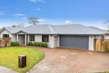 15 Otia Drive, Richmond