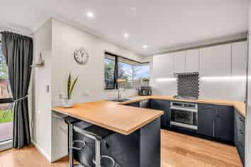 15 Otia Drive, Richmond
