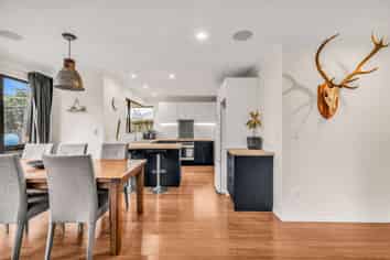 15 Otia Drive, Richmond