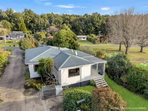 11 Oxford Road, Lake Rotoma