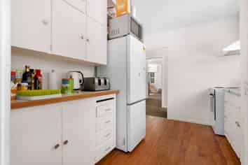 16A Beswick Place, Birkdale