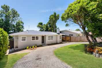 16A Beswick Place, Birkdale