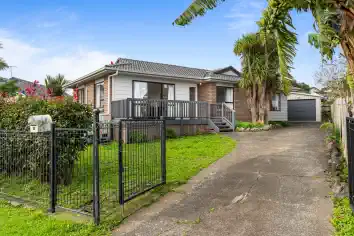 61 Charntay avenue, Clover Park