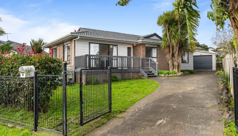 61 Charntay avenue, Clover Park