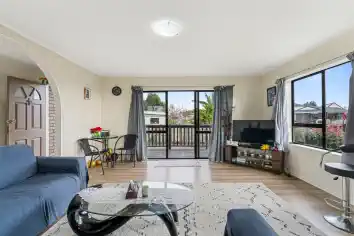 61 Charntay avenue, Clover Park