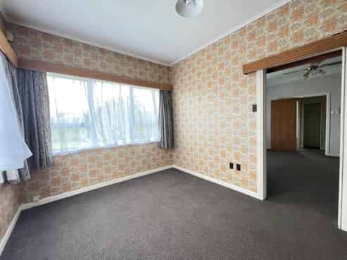 11 Allen Avenue, Papatoetoe