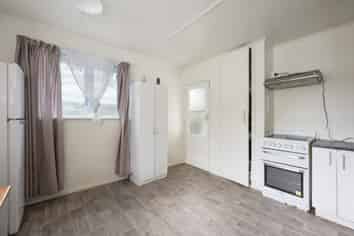 36A Bell Road, Western Heights