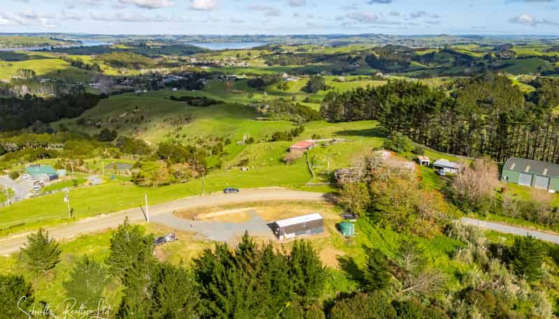 439 Franklin Road, Paparoa