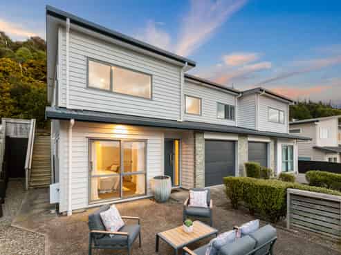 5 Pacific View, Whitby