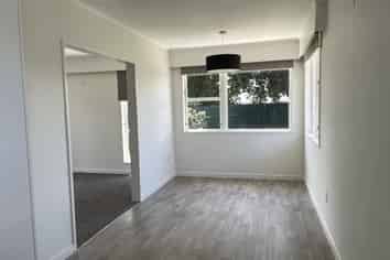 21 Abraham Crescent, Milson