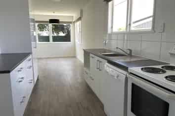 21 Abraham Crescent, Milson