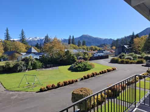 Spa Lodge Motel - You Cannot Beat the Location