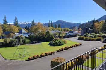 Spa Lodge Motel - You Cannot Beat the Location