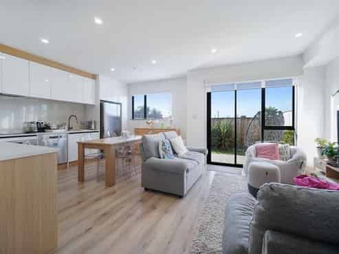 3/1 Armein Road, Panmure