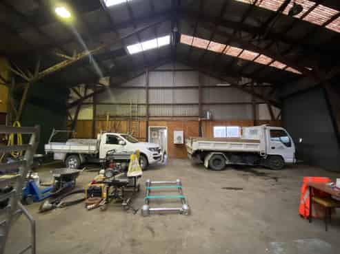 Shed, yard, ready to go- For Lease