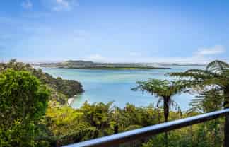2 Waikowhai Road, Hillsborough