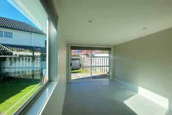 6B Wesley Avenue, Mount Albert