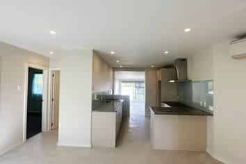 6B Wesley Avenue, Mount Albert